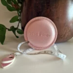 Málband - Good Omen - Bleikt