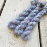 Handlitað útsaumsgarn - mohair/silk