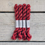 Handlitað útsaumsgarn - bfl/silki