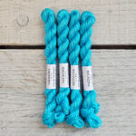 Handlitað útsaumsgarn - bfl/silki