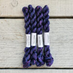 Handlitað útsaumsgarn - bfl/silki