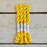 Handlitað útsaumsgarn - 100% silki